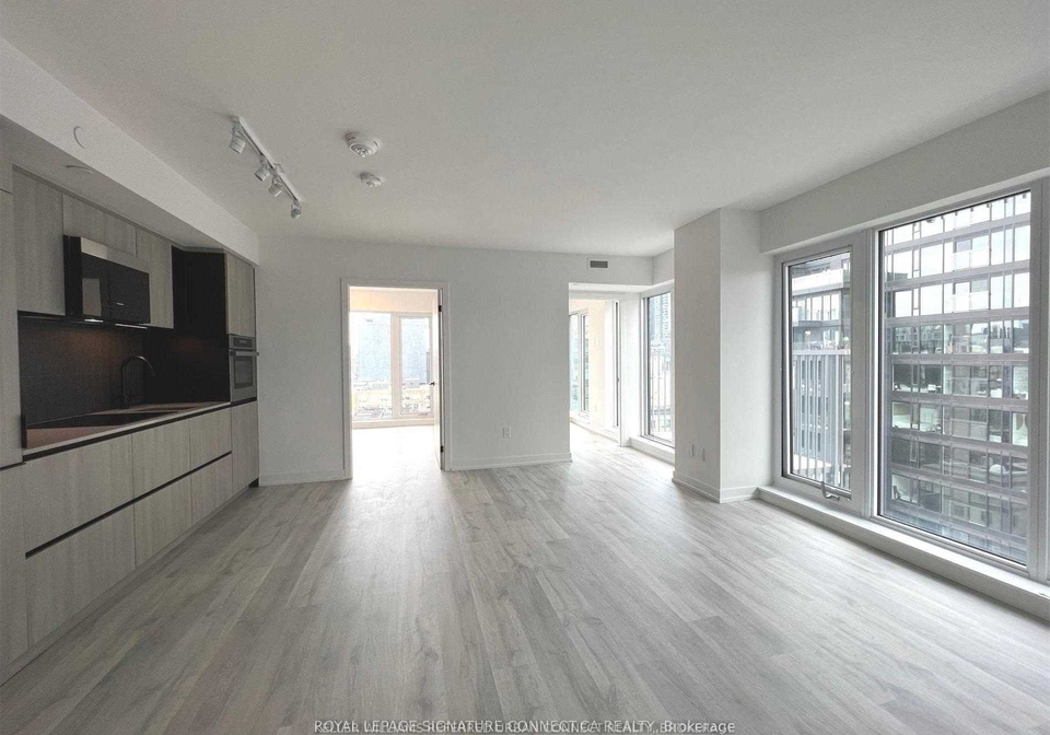 2-augusta-avenue-toronto-ontario-c13004160