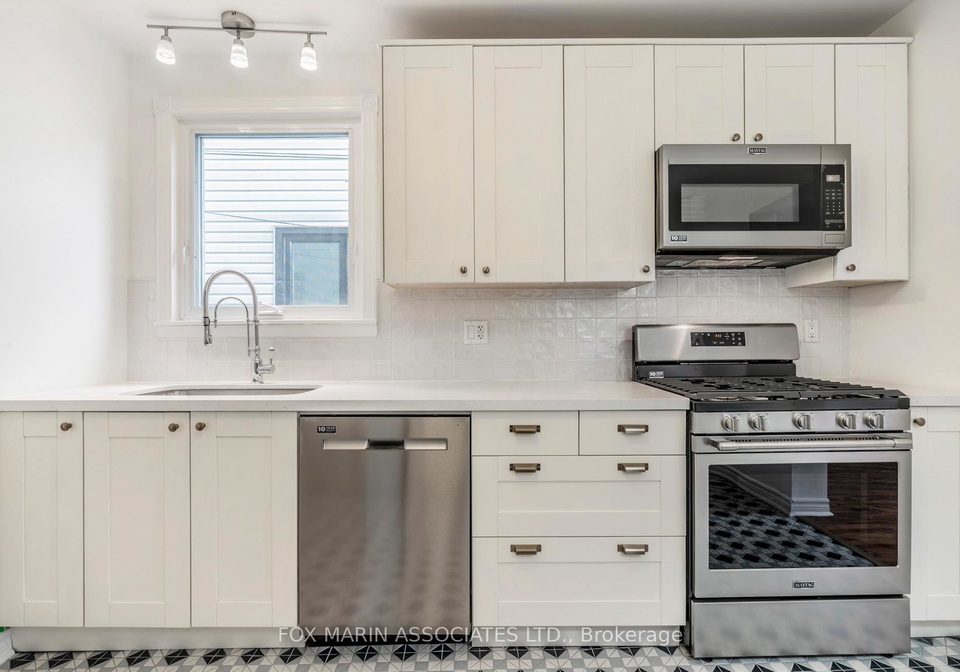 250-roxton-road-toronto-ontario-c13004168
