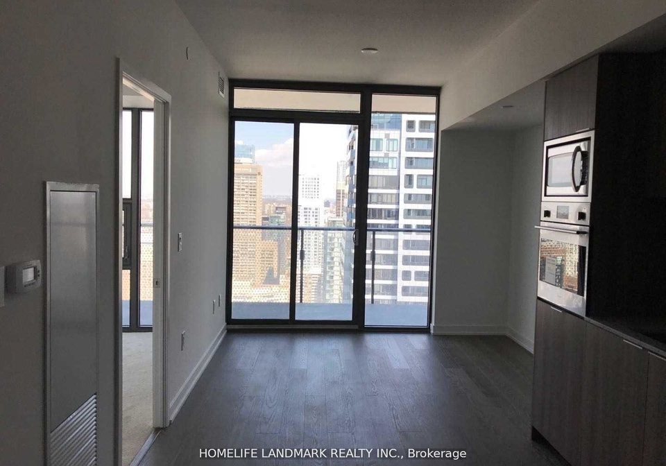 11-wellesley-street-toronto-ontario-c13004854