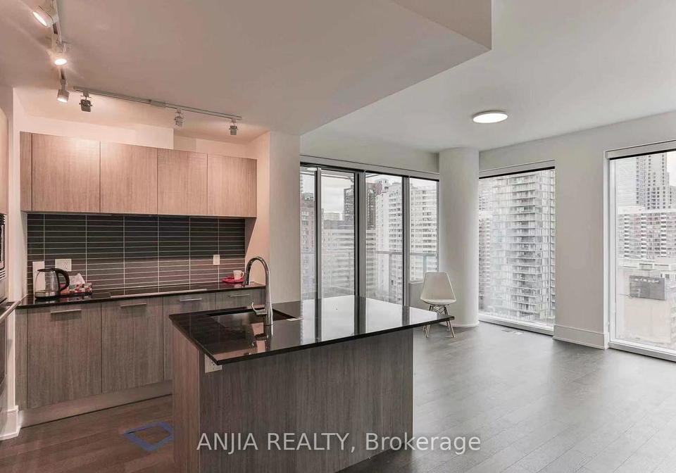 1-gloucester-street-toronto-ontario-c13004880
