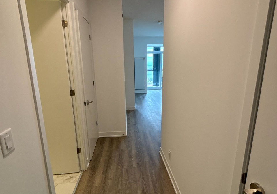 180-front-street-e-toronto-ontario-c13004928