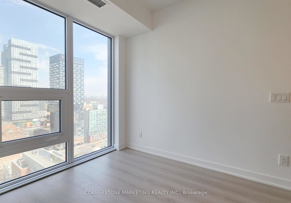 100-queen-street-e-toronto-ontario-c13004944
