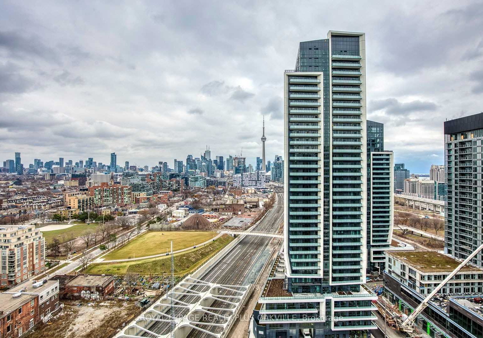19-western-battery-road-toronto-ontario-c13005464