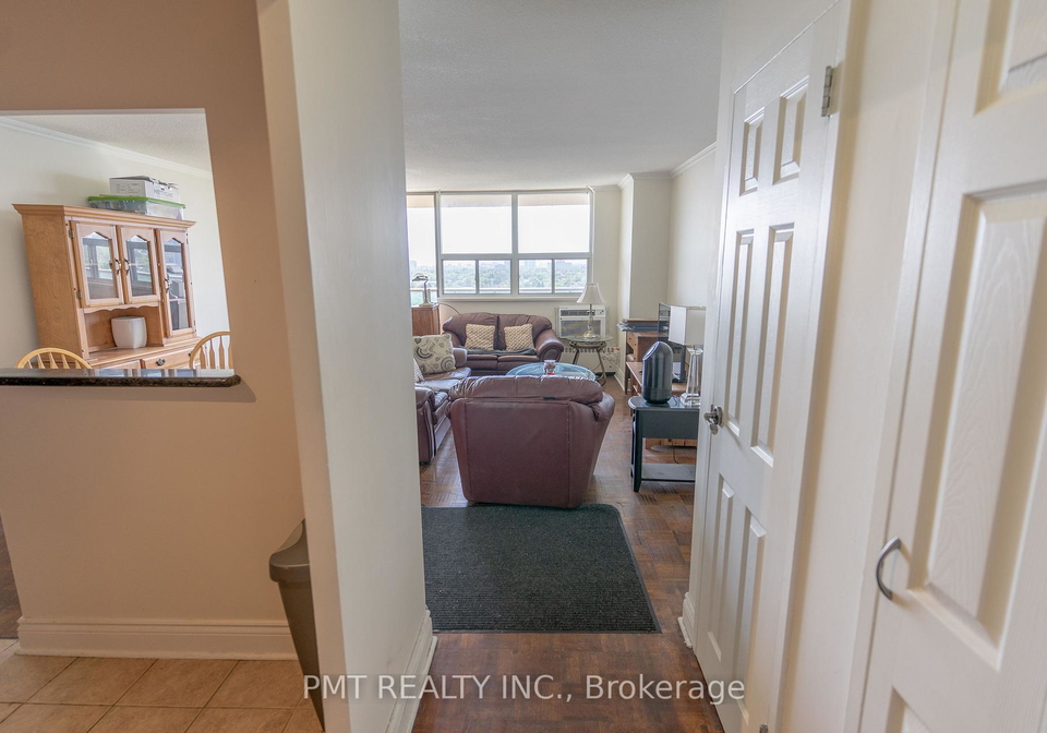 5949-yonge-street-north-york-ontario-c13005596