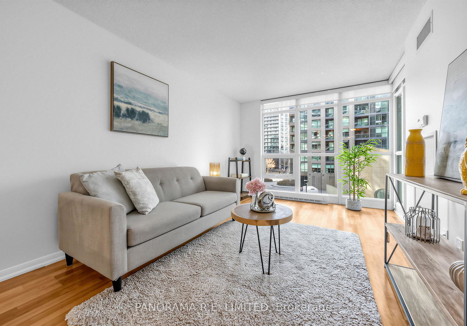 231-fort-york-boulevard-toronto-ontario-c13005772