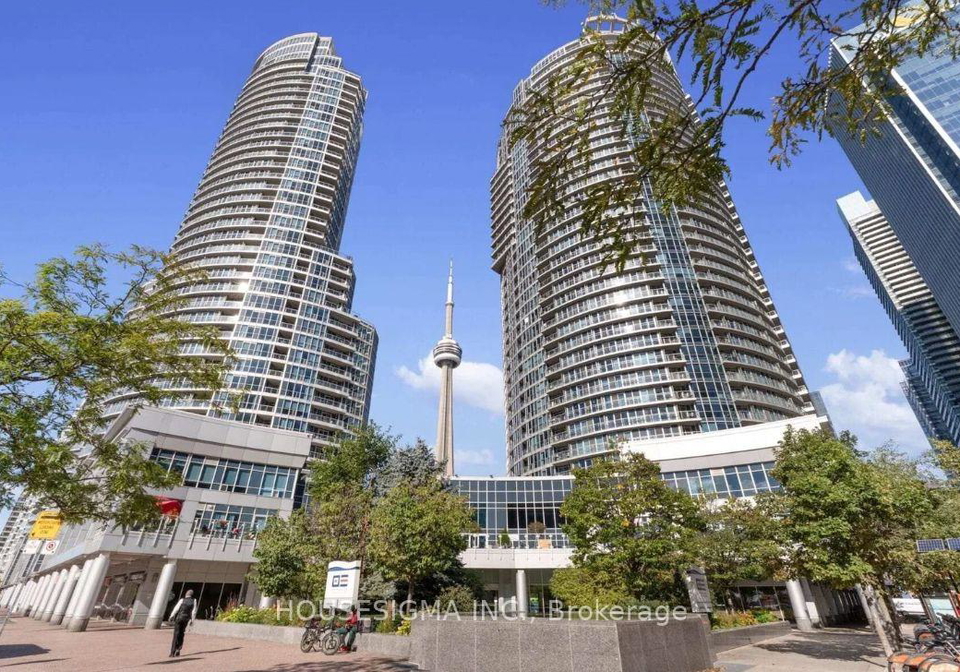 8-york-street-n-toronto-ontario-c13006012