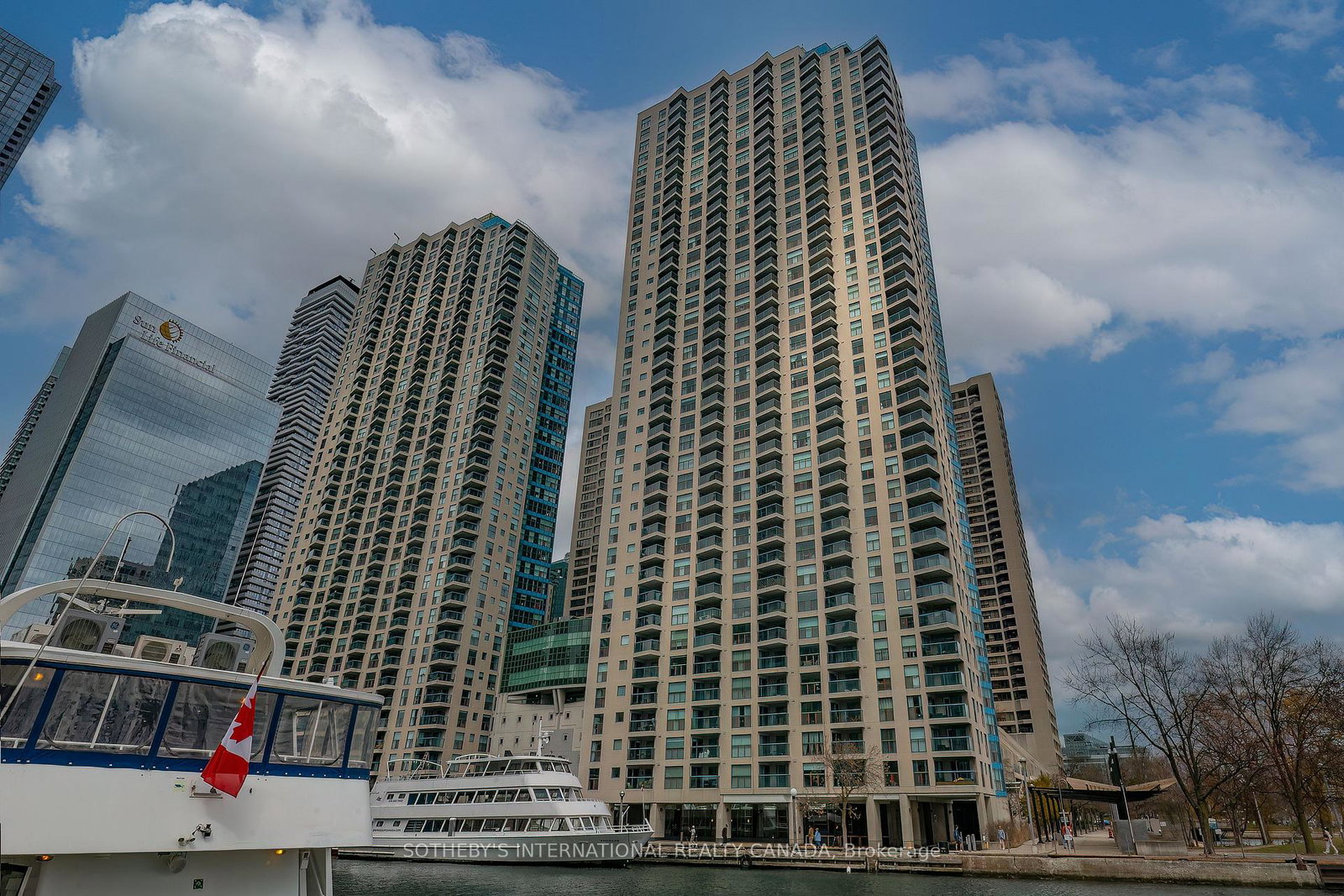 99-harbour-square-toronto-ontario-c13006336