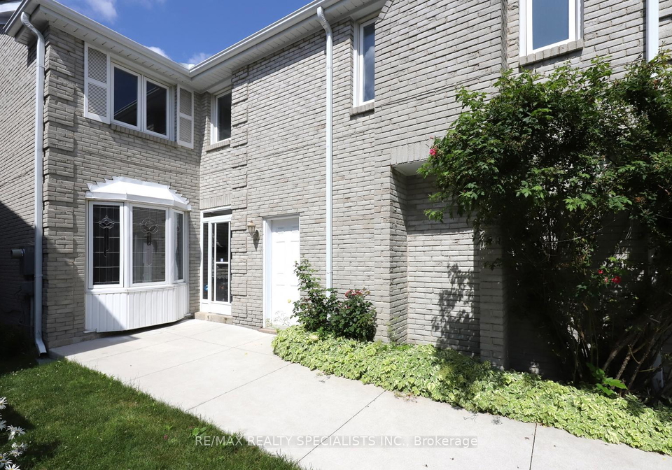 103-stillwater-crescent-toronto-ontario-c13006378