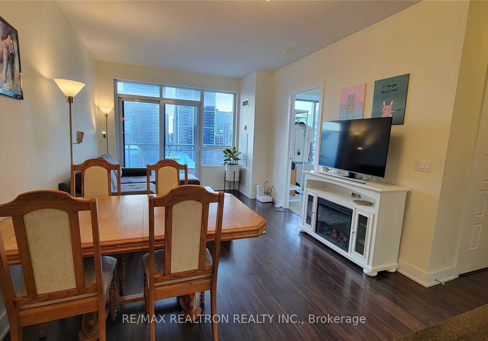 28-linden-street-toronto-ontario-c13006520
