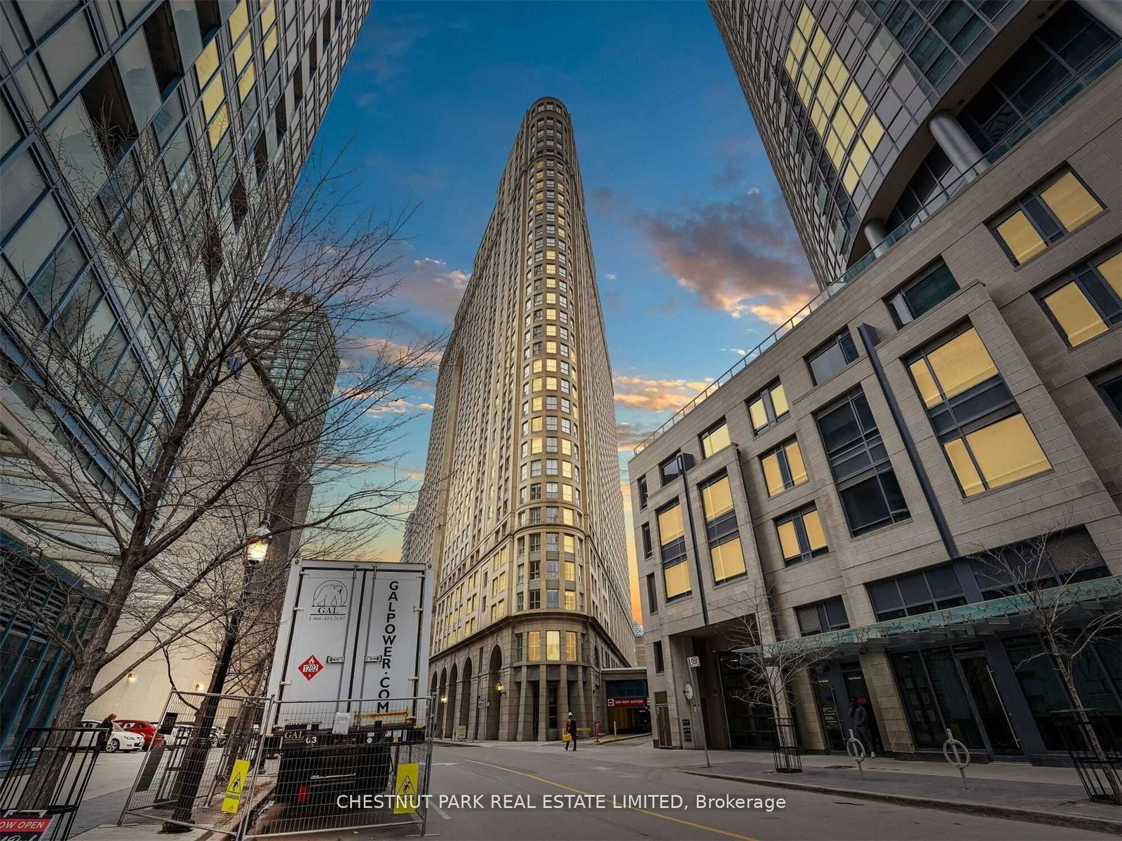 25-the-esplanade-toronto-ontario-c13006764