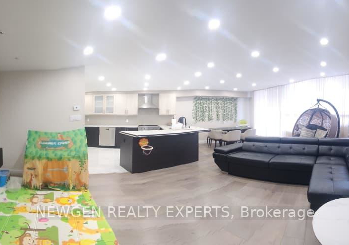 60-pavane-linkway-east-york-ontario-c13006806