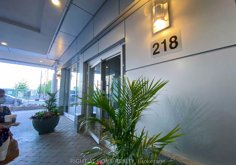 218-queens-quay-w-toronto-ontario-c13006960