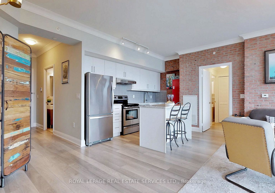 160-vanderhoof-avenue-east-york-ontario-c13007002