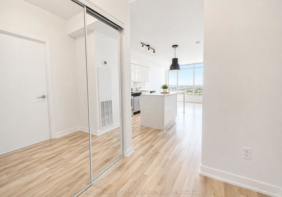 33-singer-court-north-york-ontario-c13007030