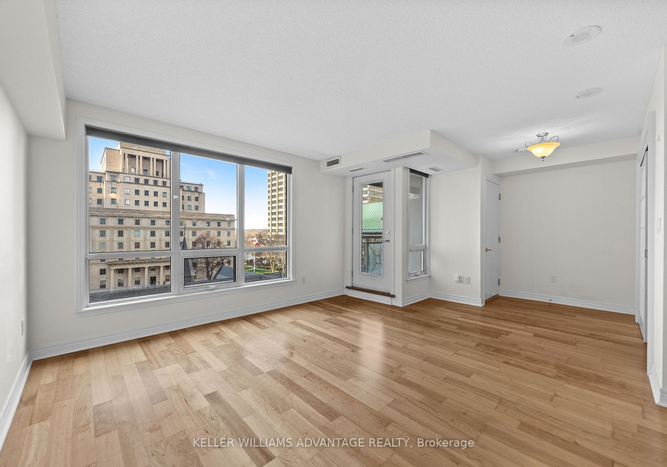 100-hayden-street-toronto-ontario-c13007068