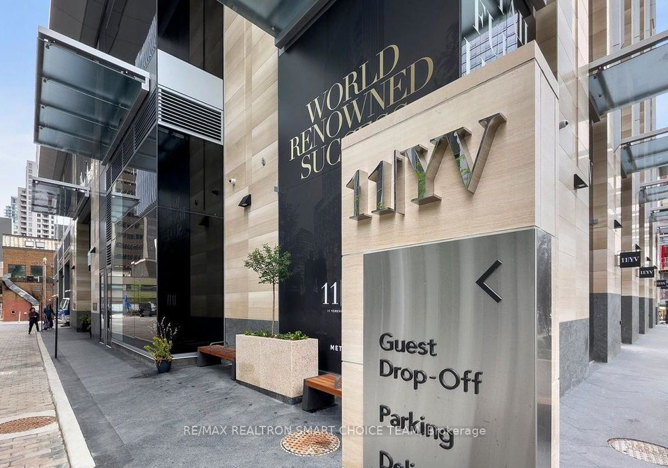 11-yorkville-avenue-toronto-ontario-c13007174