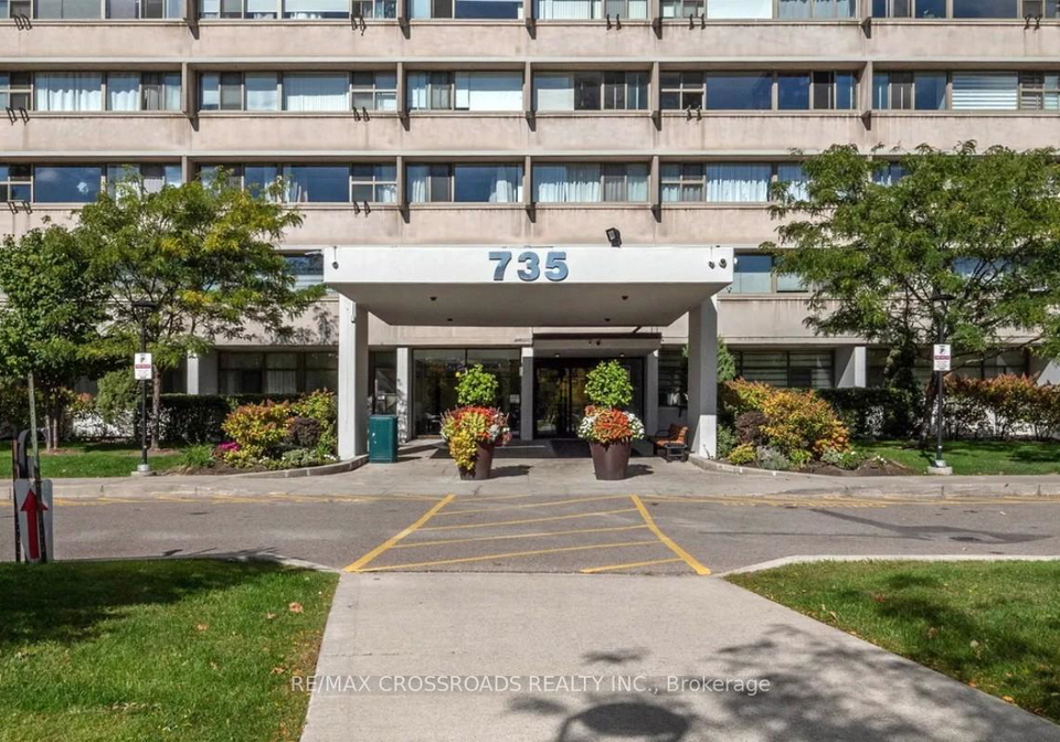 735-don-mills-road-east-york-ontario-c13007374