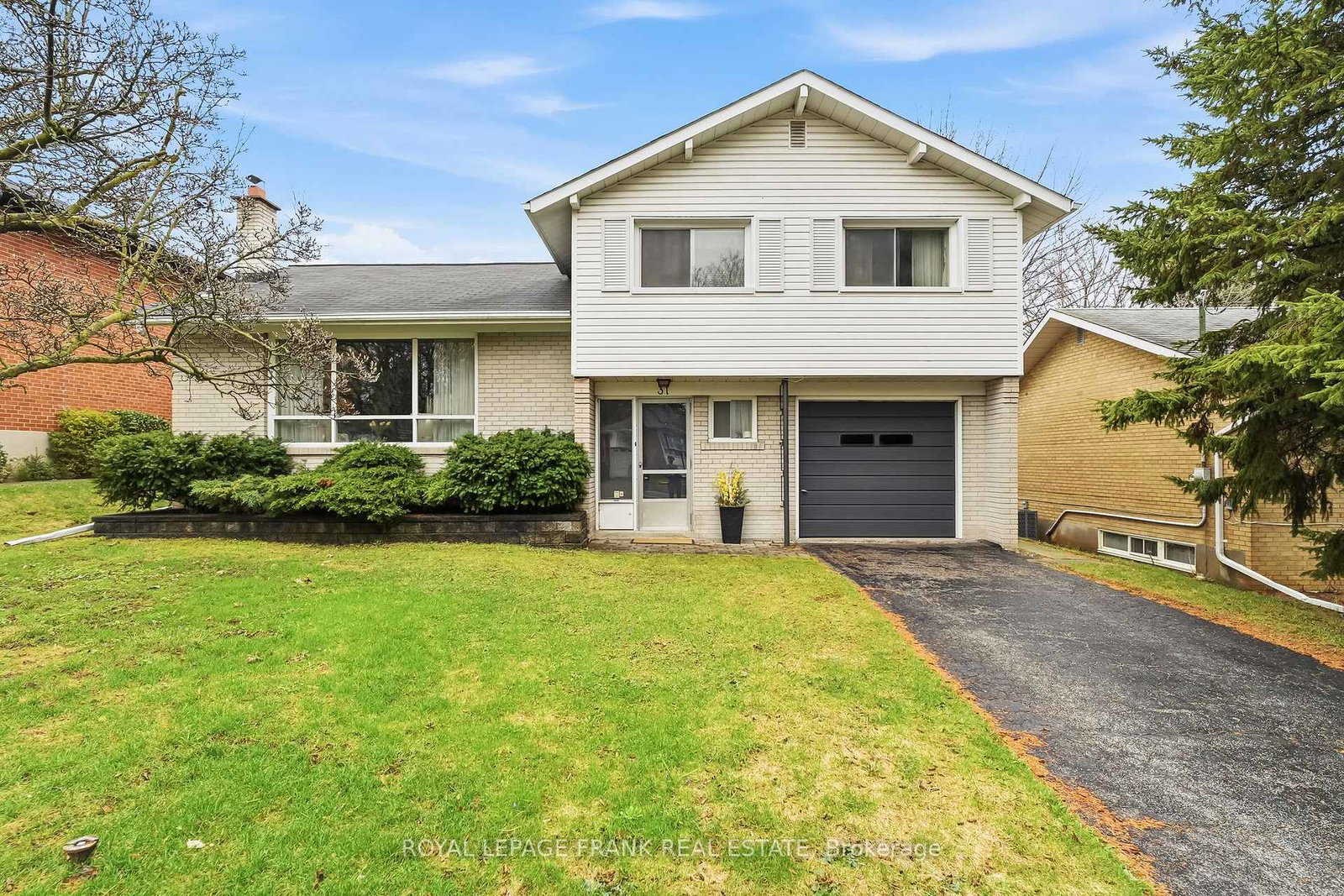 31-cobham-crescent-north-york-ontario-c13007490