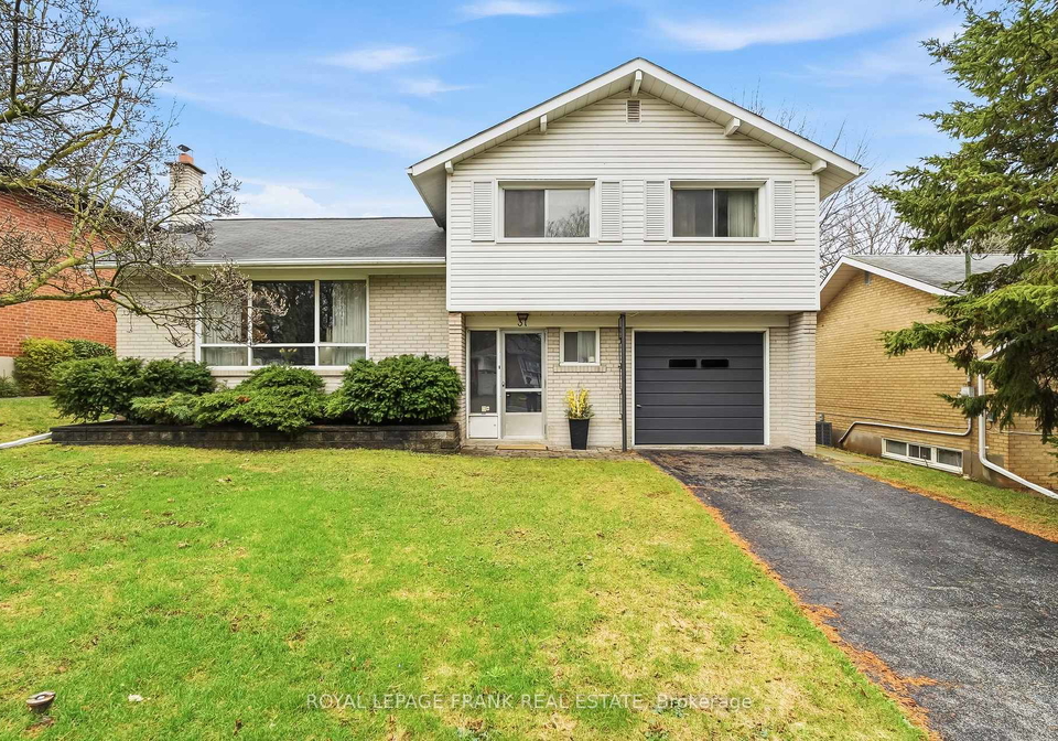31-cobham-crescent-north-york-ontario-c13007490