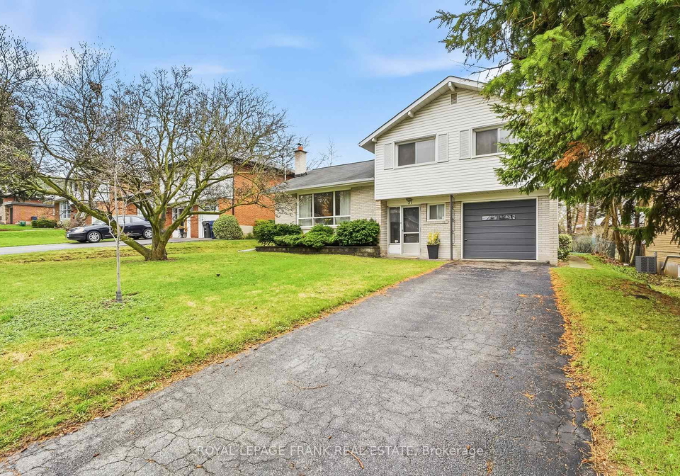 31-cobham-crescent-north-york-ontario-c13007490