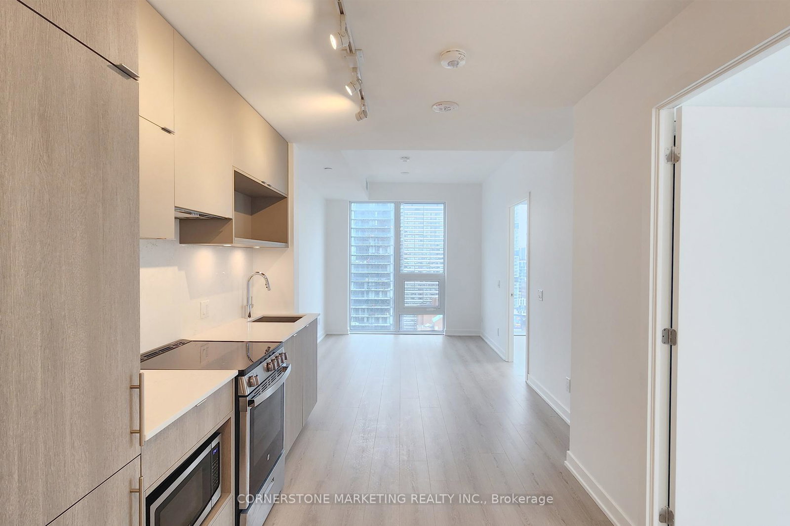 100-queen-street-e-toronto-ontario-c13007710