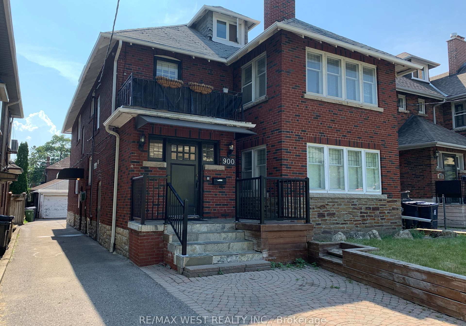 900-avenue-road-toronto-ontario-c13007816
