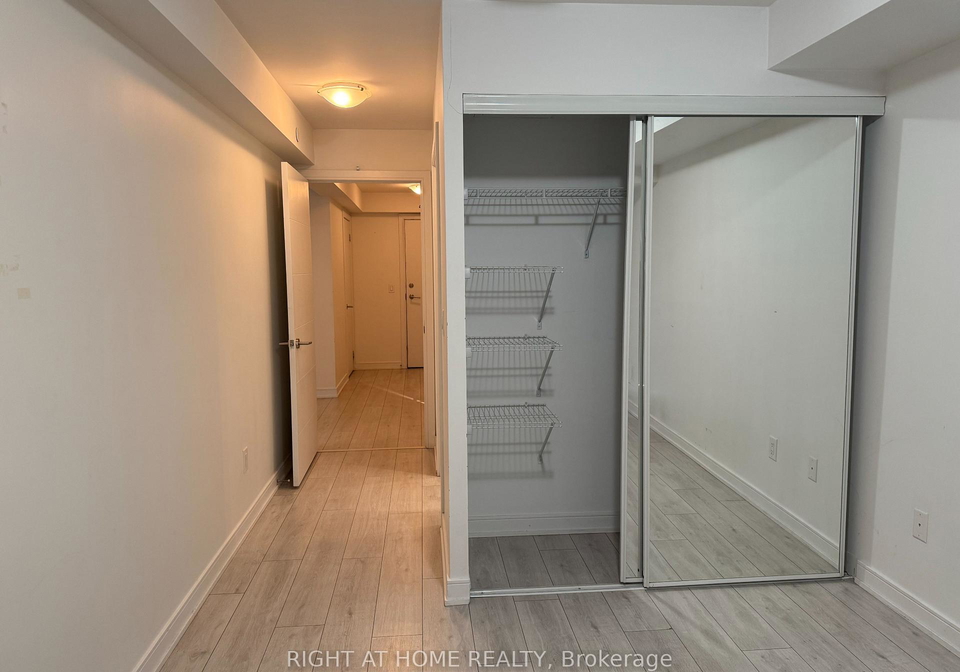 525-adelaide-street-w-toronto-ontario-c13007838