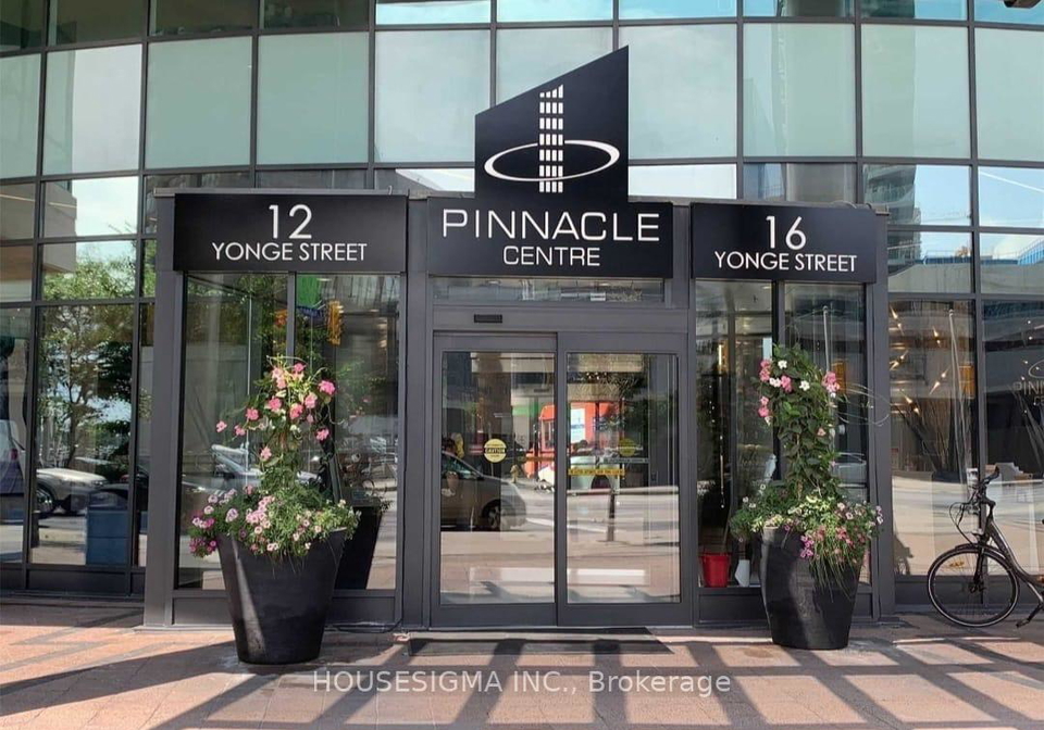 16-yonge-street-toronto-ontario-c13007912