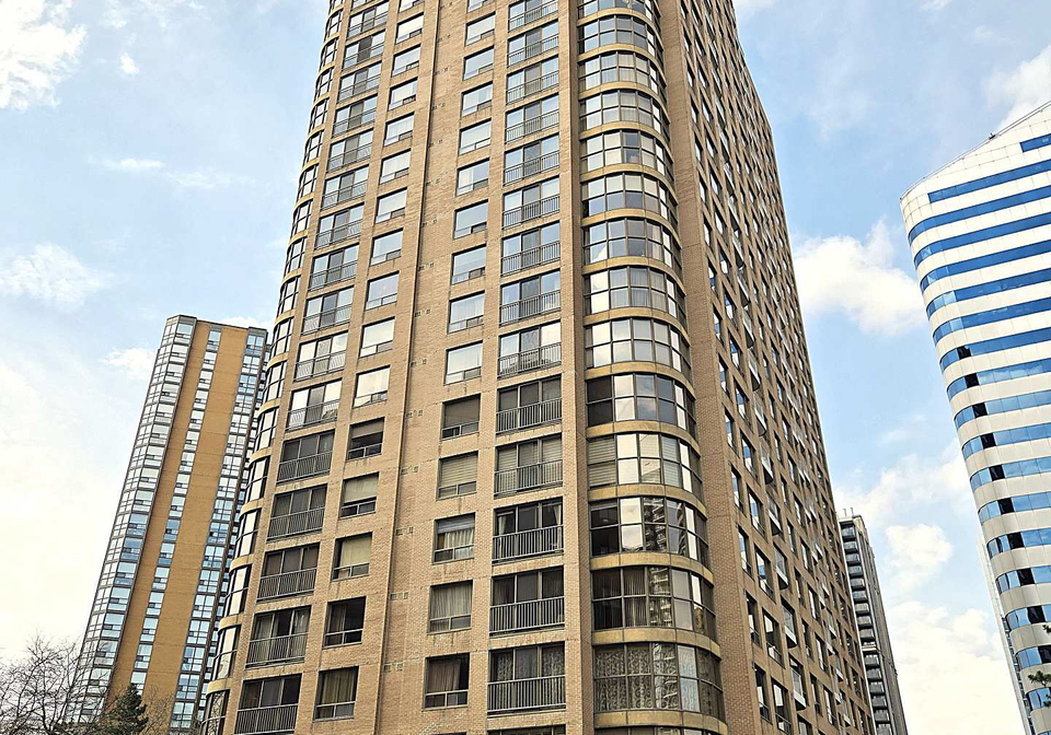 100-upper-madison-avenue-toronto-ontario-c13007962