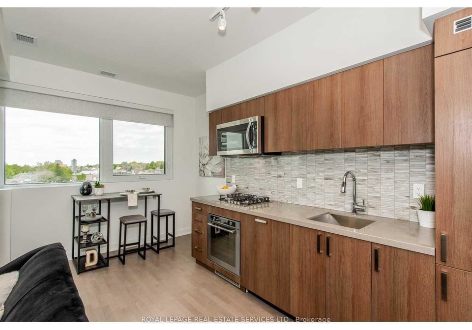 501-st-clair-avenue-w-toronto-ontario-c13008558