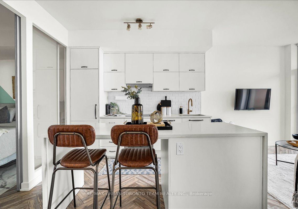 106-dovercourt-road-toronto-ontario-c13008642
