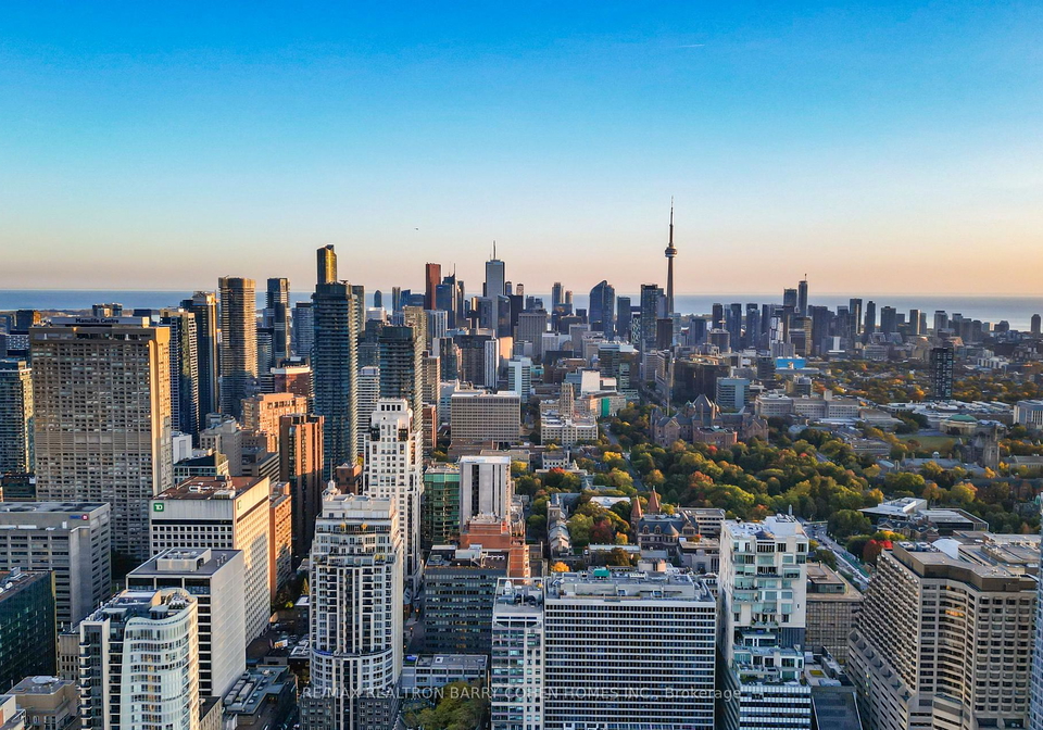 50-yorkville-avenue-toronto-ontario-c13008702