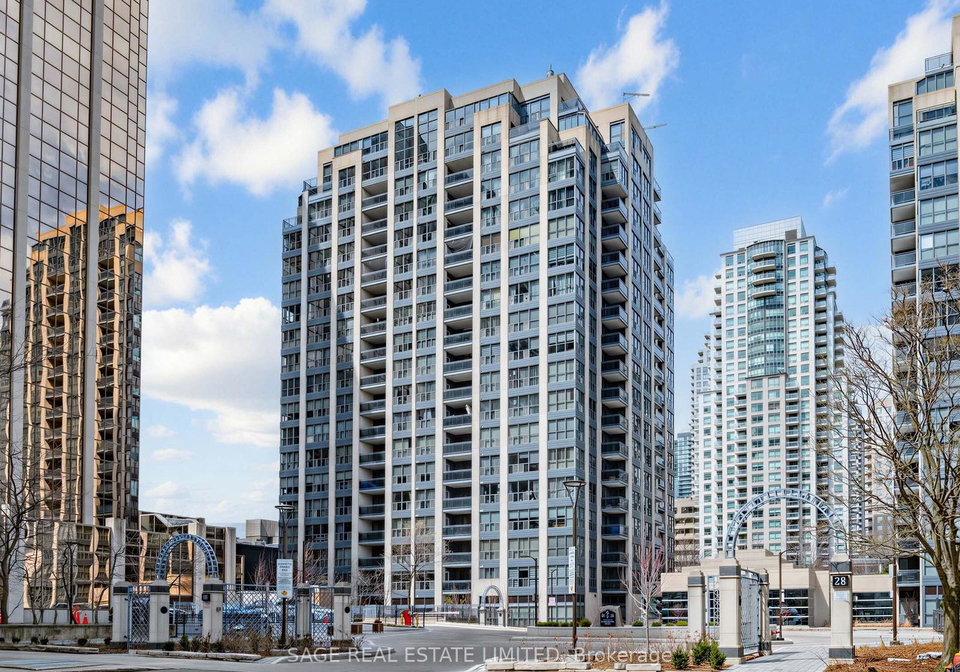 18-hollywood-avenue-north-york-ontario-c13008738