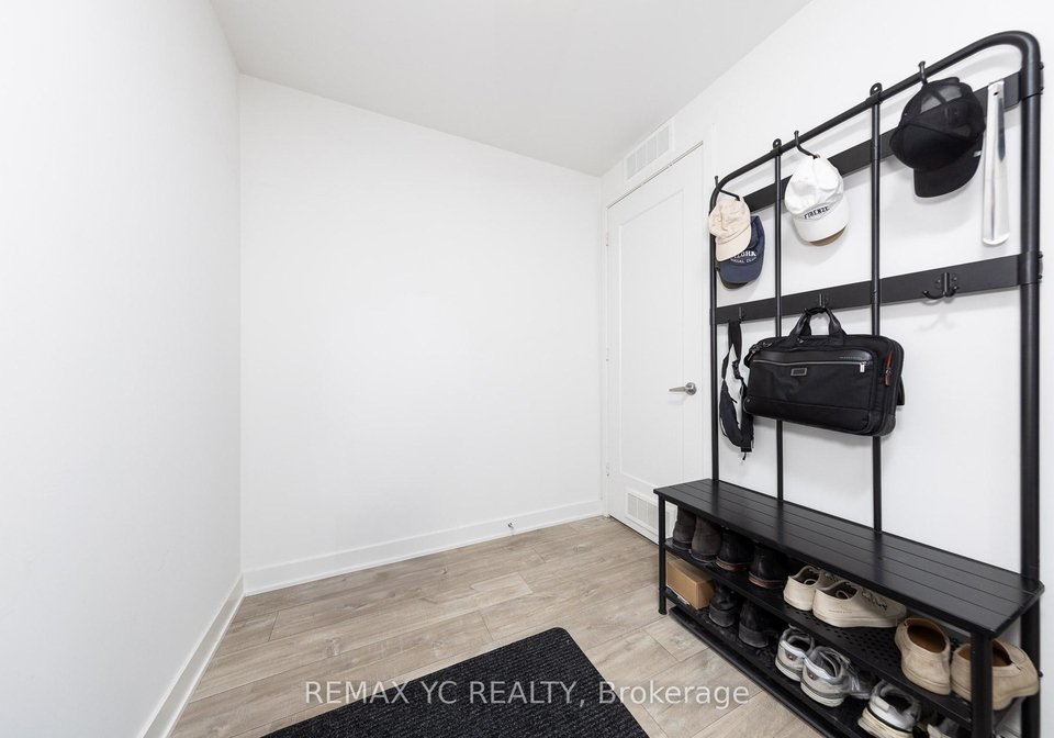 135-lower-sherbourne-street-toronto-ontario-c13008750