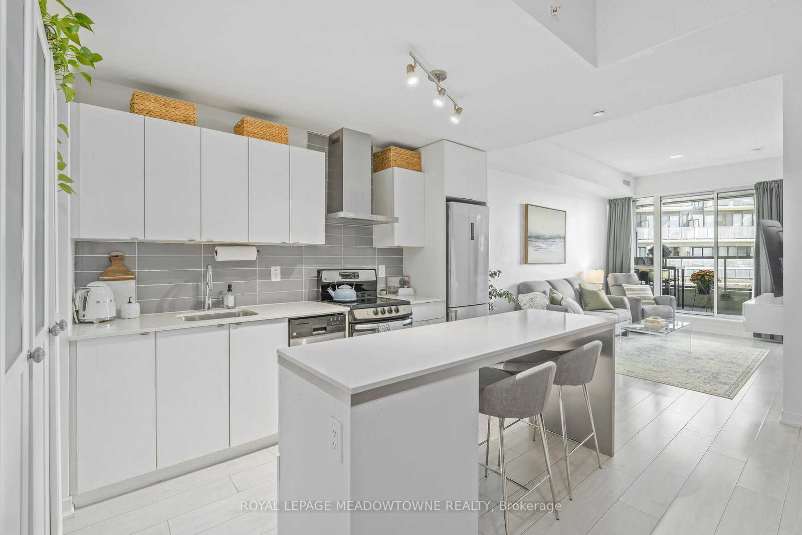 51-east-liberty-street-toronto-ontario-c13008772