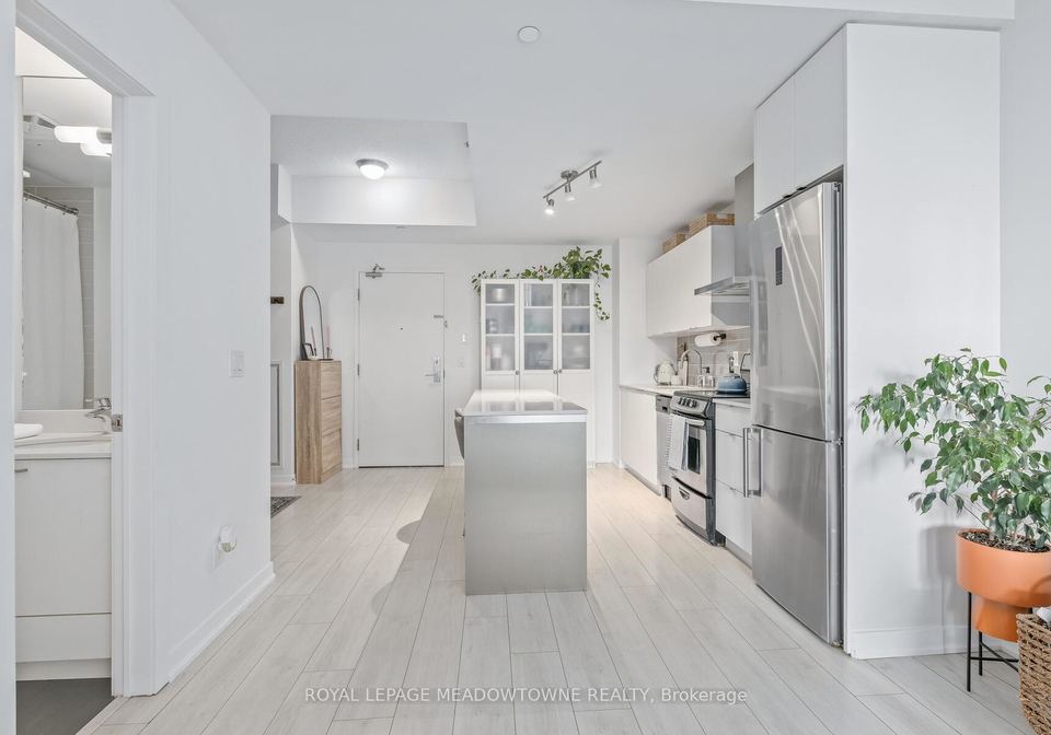51-east-liberty-street-toronto-ontario-c13008772