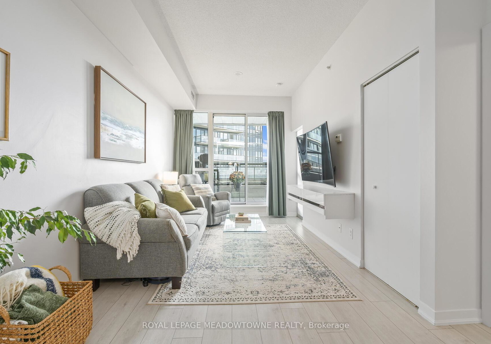 51-east-liberty-street-toronto-ontario-c13008772
