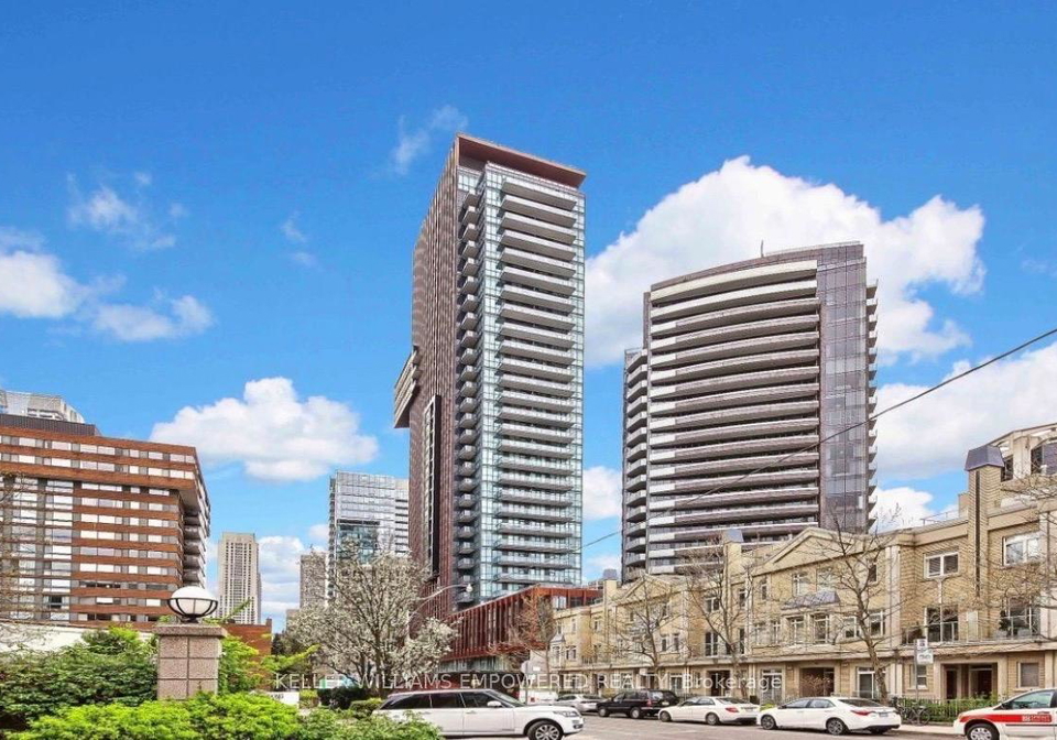 32-davenport-road-e-toronto-ontario-c13008810