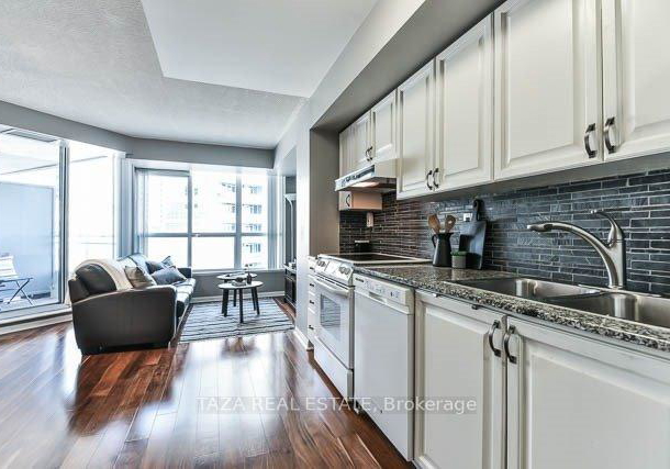 228-queens-quay-w-toronto-ontario-c13008836