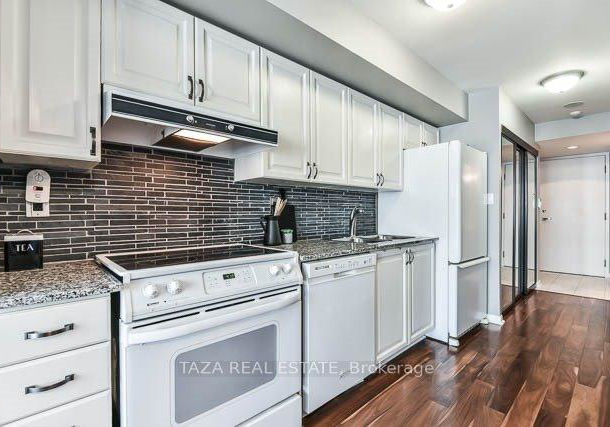 228-queens-quay-w-toronto-ontario-c13008836