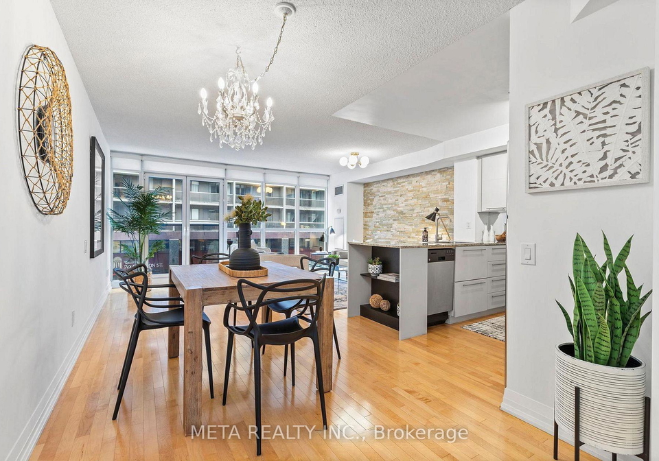 25-carlton-street-toronto-ontario-c13008874