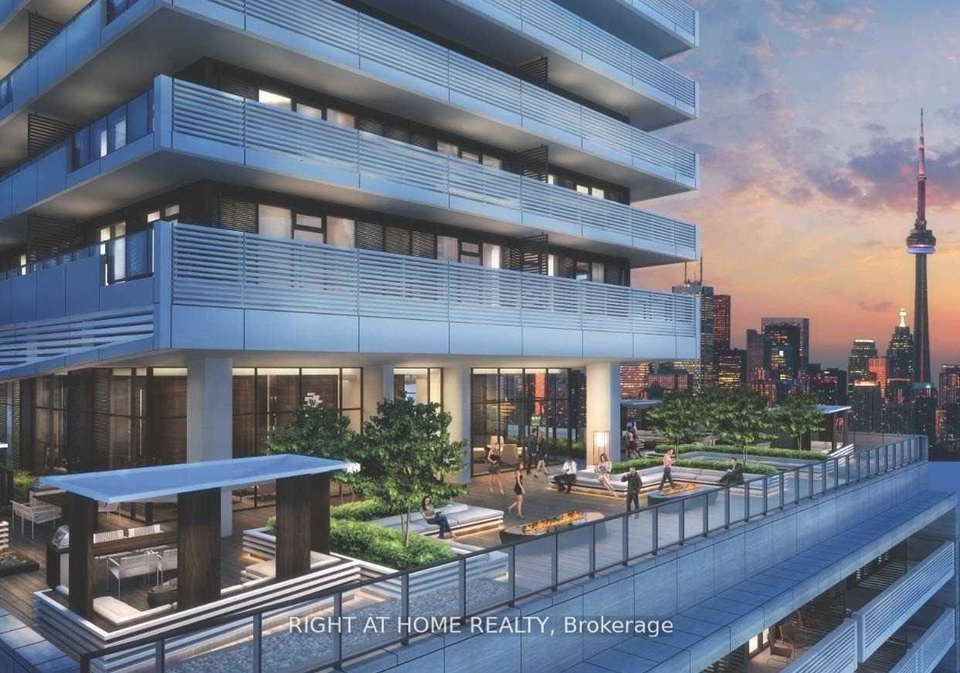 2221-yonge-street-toronto-ontario-c13008890