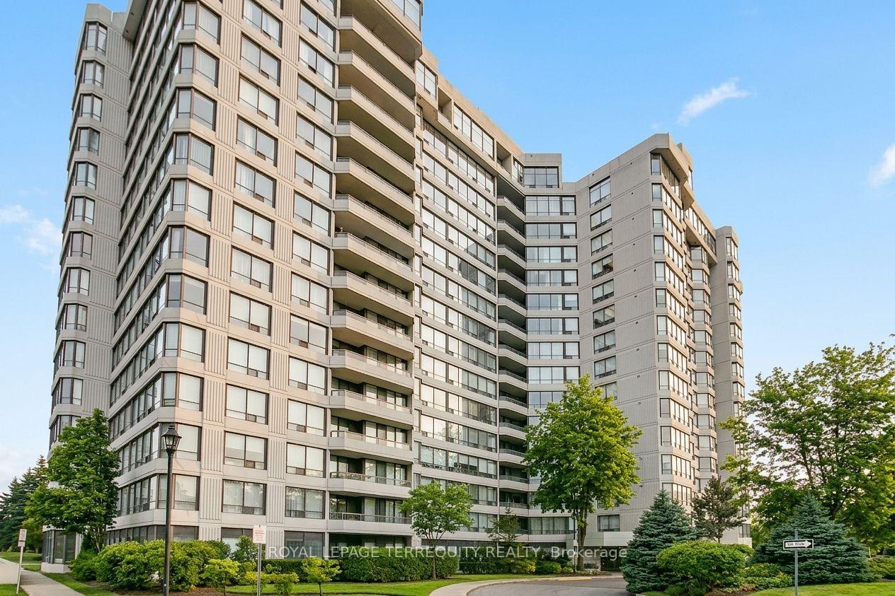 1131-steeles-avenue-w-toronto-ontario-c13008930
