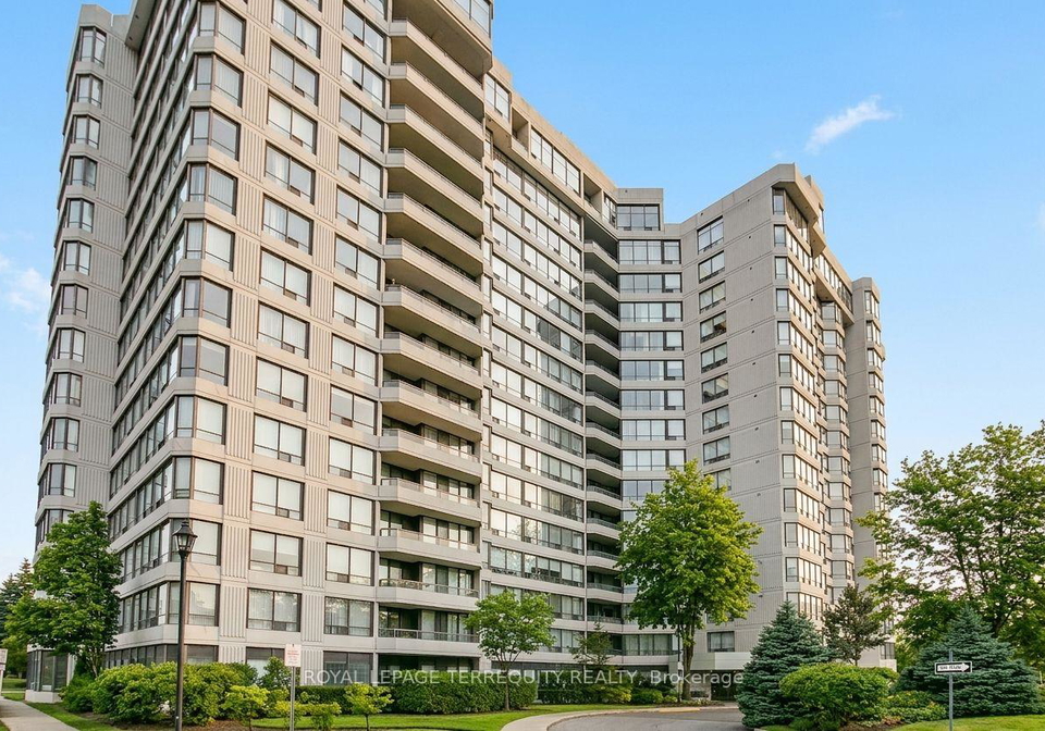 1131-steeles-avenue-w-toronto-ontario-c13008930