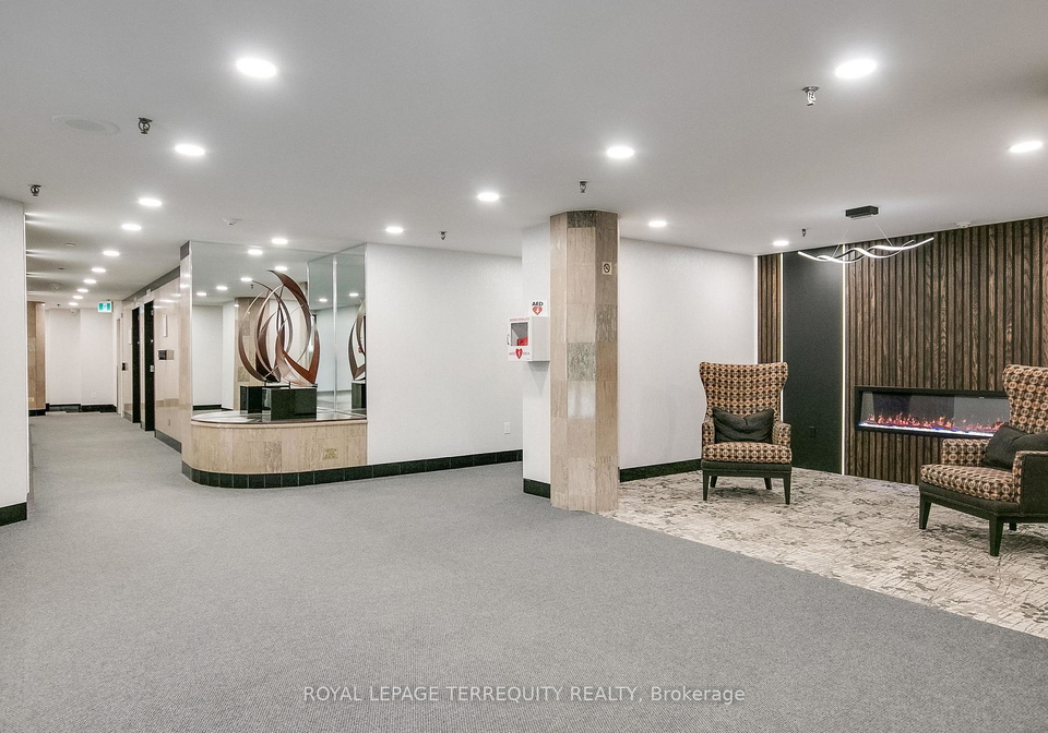 1131-steeles-avenue-w-toronto-ontario-c13008930