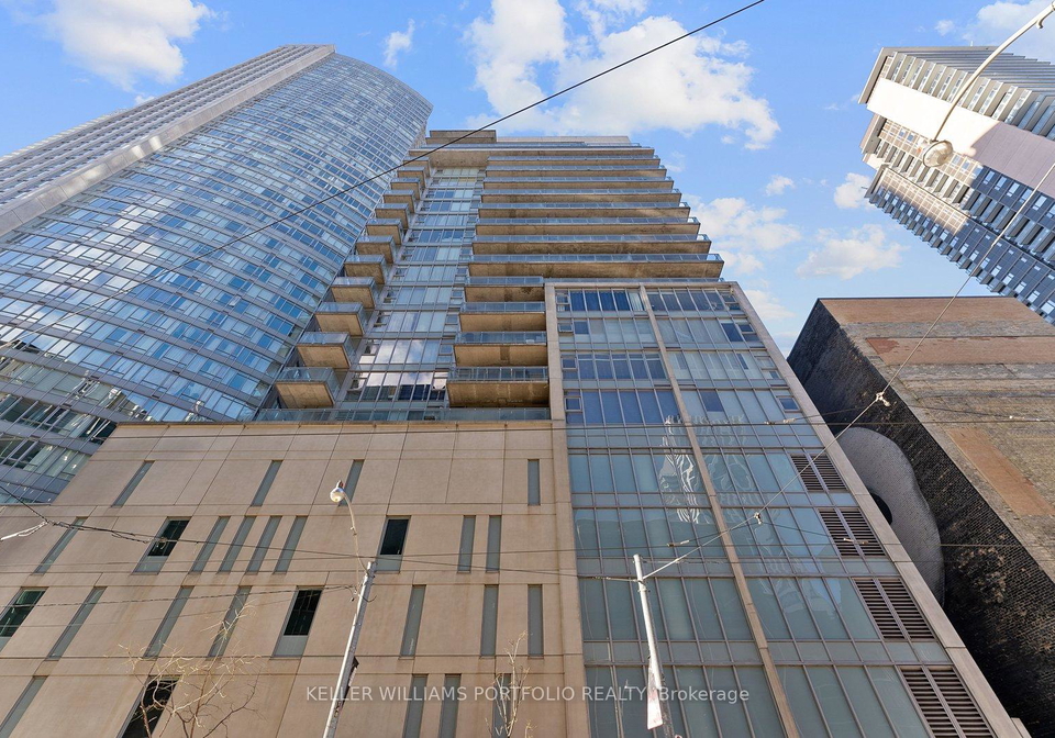 220-victoria-street-toronto-ontario-c13009128