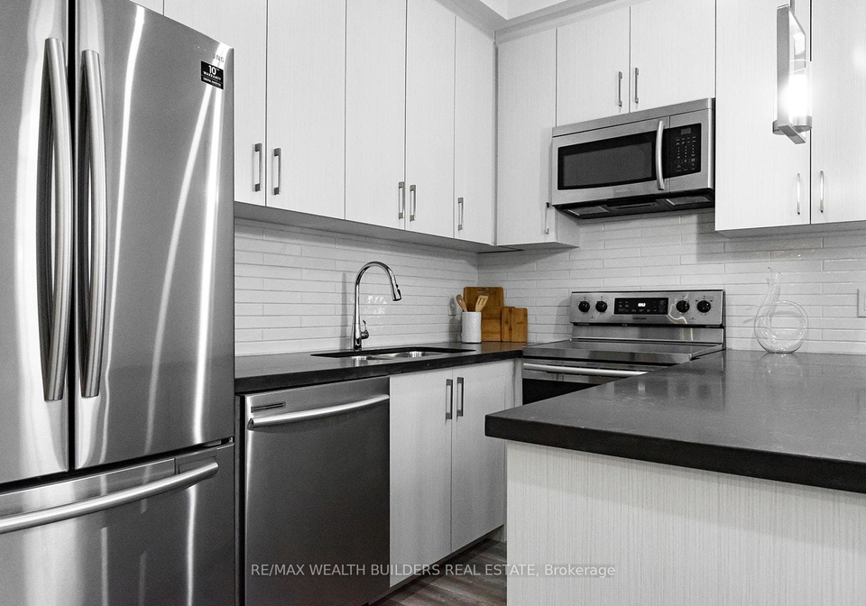 207-jarvis-street-toronto-ontario-c13009292