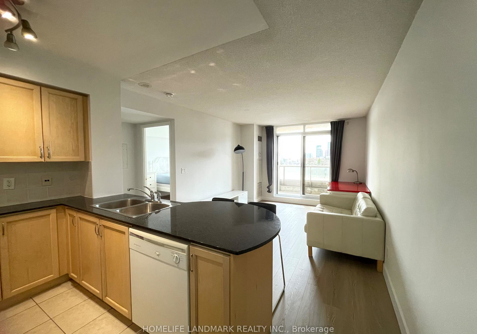 18-kenaston-gardens-north-york-ontario-c13009316