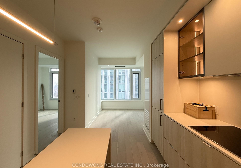 11-yorkville-avenue-toronto-ontario-c13009326