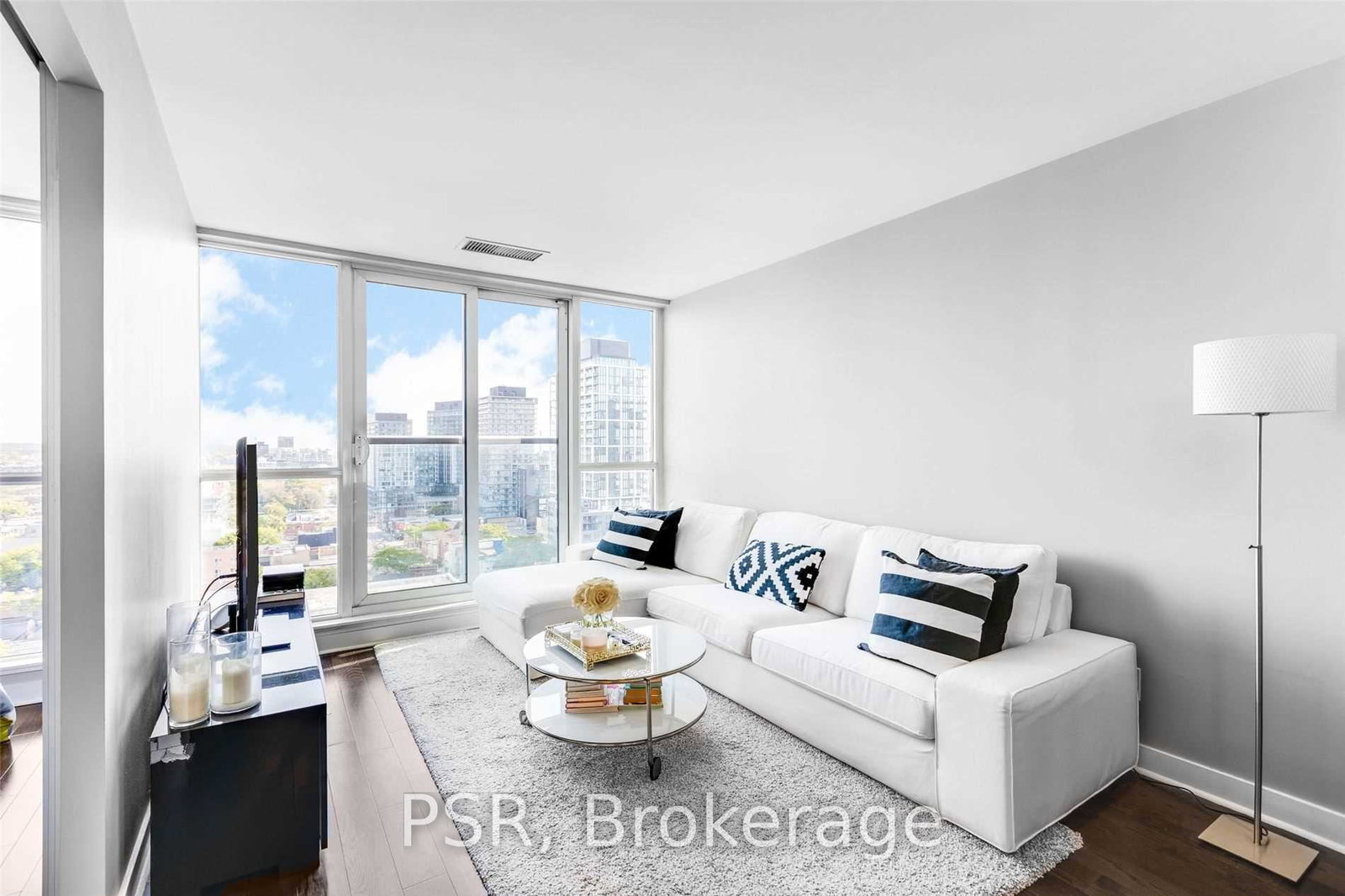 320-richmond-street-e-toronto-ontario-c13009498